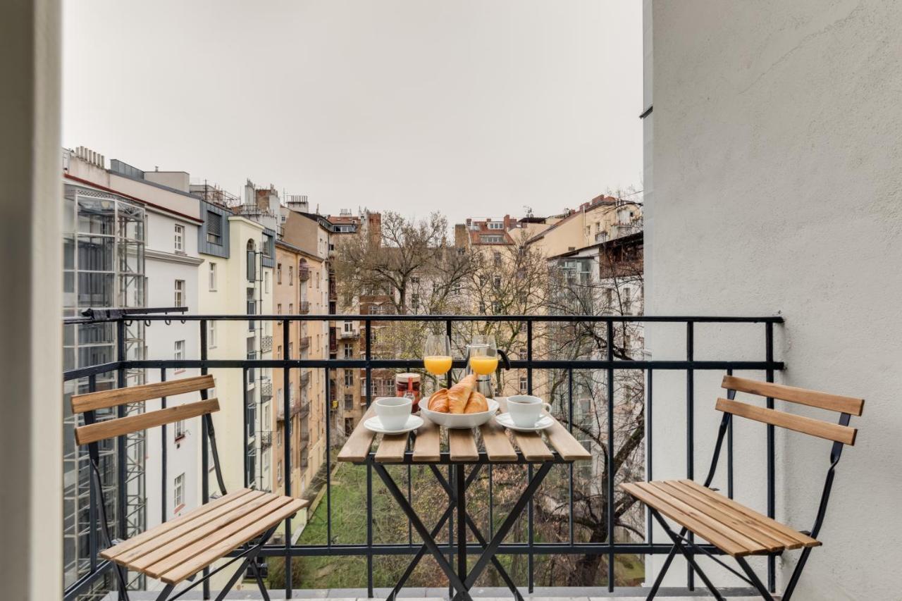Jt'S Apartments Spanelska Str. Praga Exterior foto